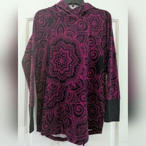 LuLaRoe Amber Black and Pink Patterned Top: Unicorn: Hard To Find